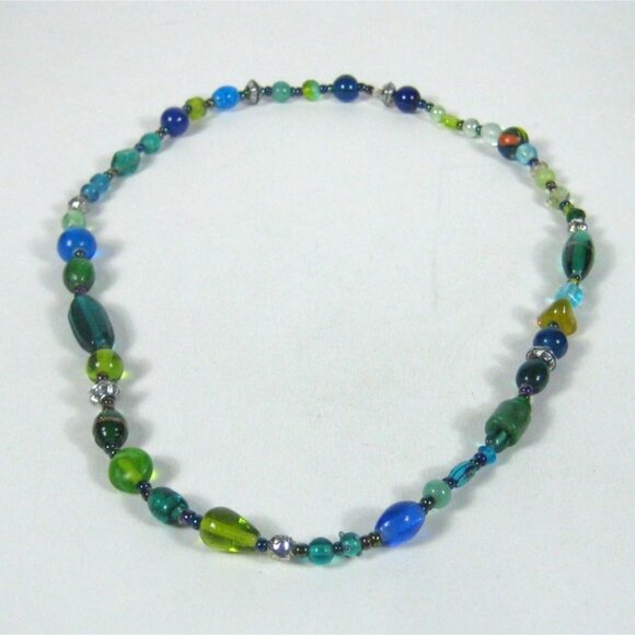 Green Glass Beaded Necklace 29 Long Strand Silver Tone Bead - Picture 1 of 9